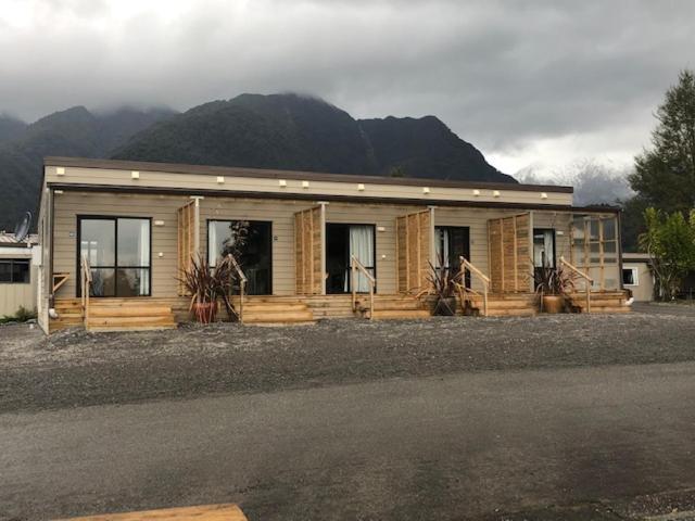 Fox Glacier Top 10 Holiday Park & Motels Buitenkant foto