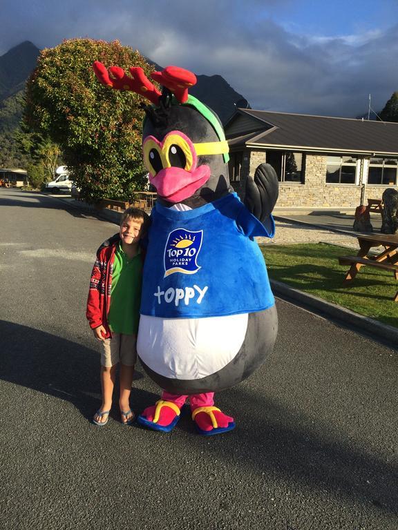 Fox Glacier Top 10 Holiday Park & Motels Buitenkant foto
