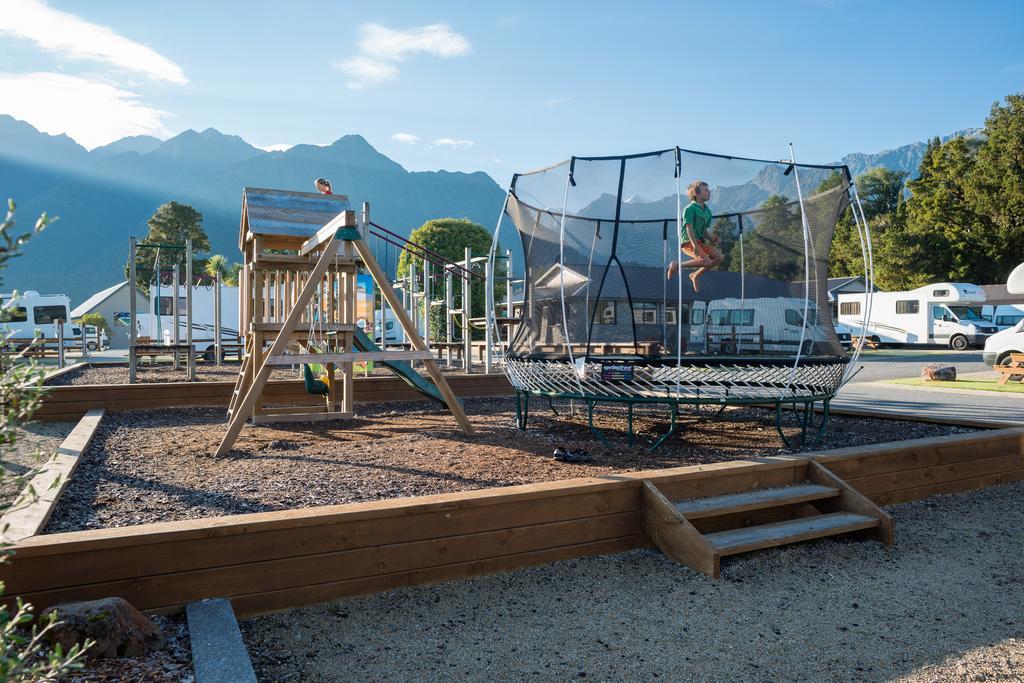 Fox Glacier Top 10 Holiday Park & Motels Buitenkant foto
